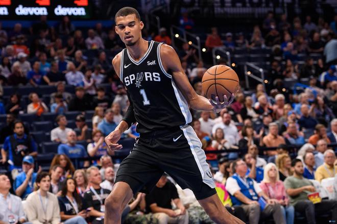 站在亚冬会 站在亚冬会