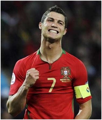 日本教练执 日本教练执