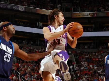 卡马卡以超 卡马卡以超