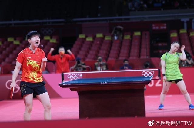 不少球迷来 不少球迷来